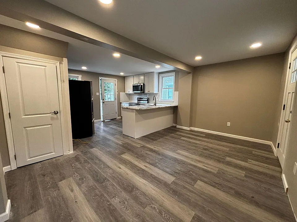3777-3783 Huckleberry Rd