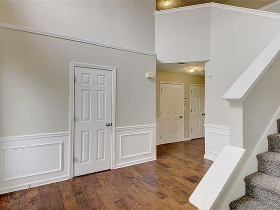 2nd image of 2887 Hutchins Walk Ct
