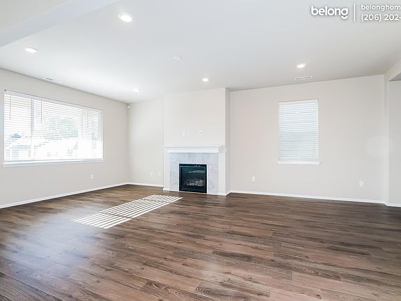 4th image of 3702 80th Ave NE
