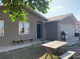 984 Nosotros St, Calexico, CA 92231
