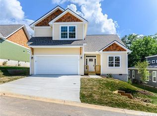 7 Woodbridge Park Dr #2, Asheville, NC 28803