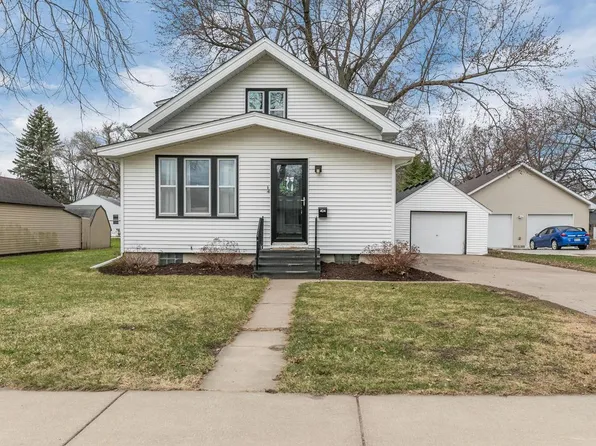 404 1st Ave SE, New Prague, MN 56071