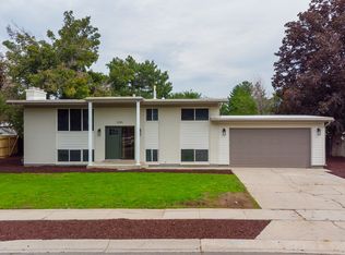2085 E Castle Hill Ave, Cottonwood Heights, UT 84121