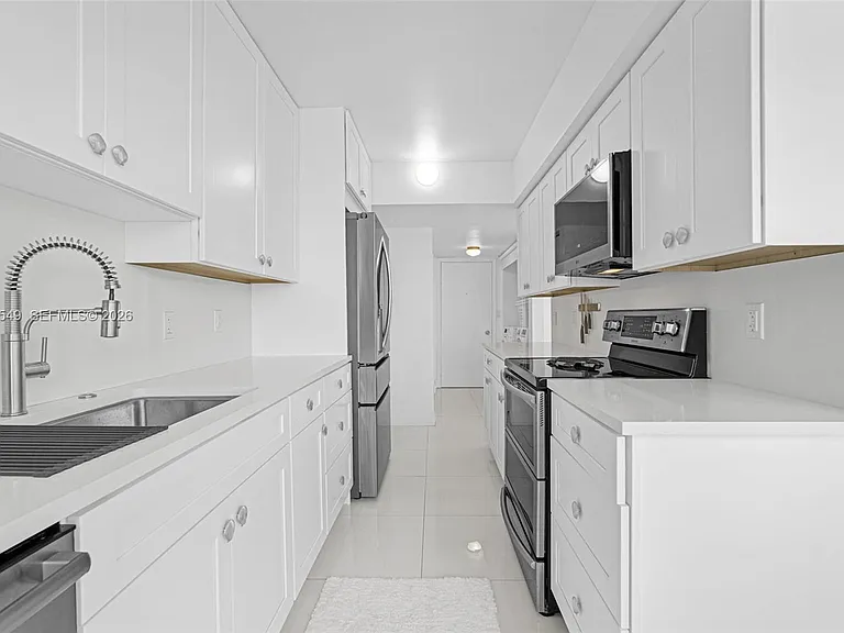 4280 Galt Ocean Dr #2F — Photo 19