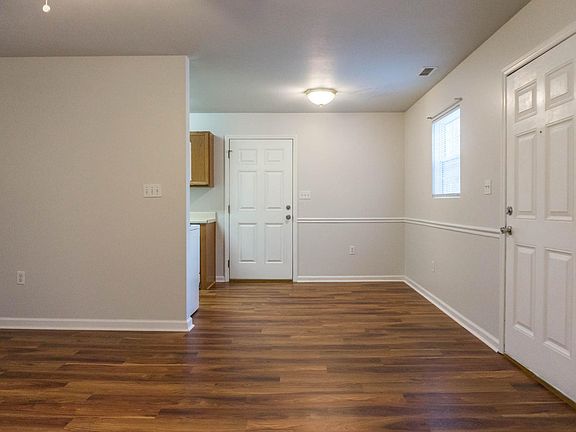 5th image of 159 State St APT B