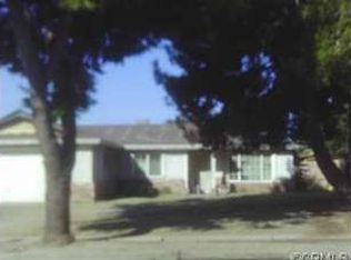 7916 Maple Ave, Fontana, CA 92336