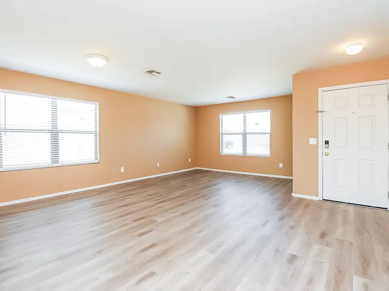2601 W Spencer Run — Photo 3