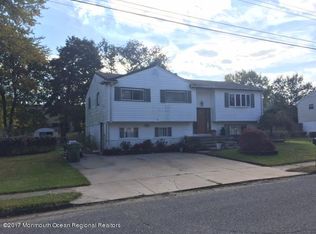 8 N Chaphagen Dr, Neptune, NJ