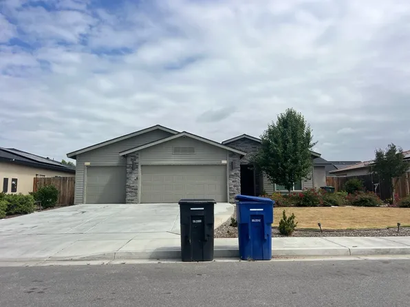 7518 Bristol Spring Ave, Bakersfield, CA 93313