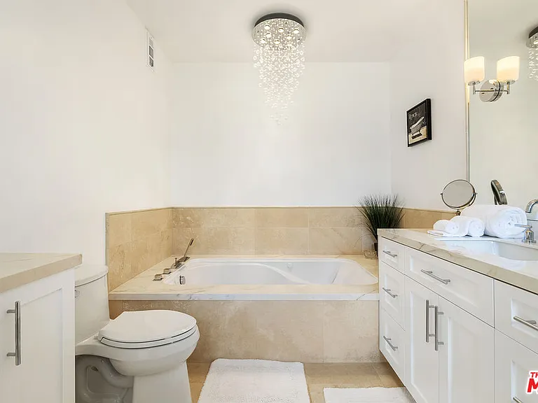 7834 Electra Dr — Photo 31
