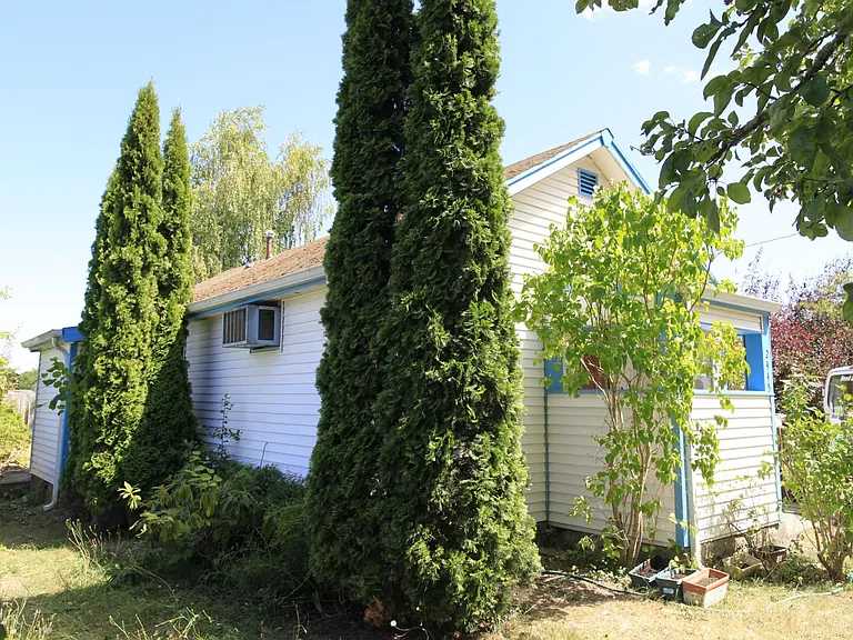 2445 SW Pickford St — Photo 8