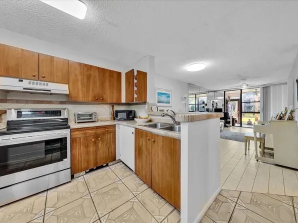 7737 NW 79th Avenue #105, Tamarac, FL 33321