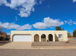 2042 S San Ray, Green Valley, AZ 85614
