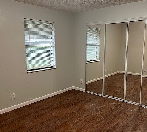 5th image of 265 NE 12th St #265