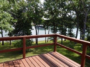 424 Tina St, Hollister, MO 65672