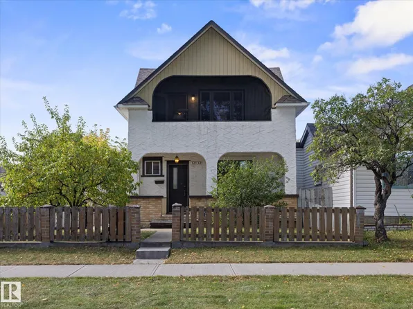12152 91st St NW, Edmonton, AB T5B 4C1