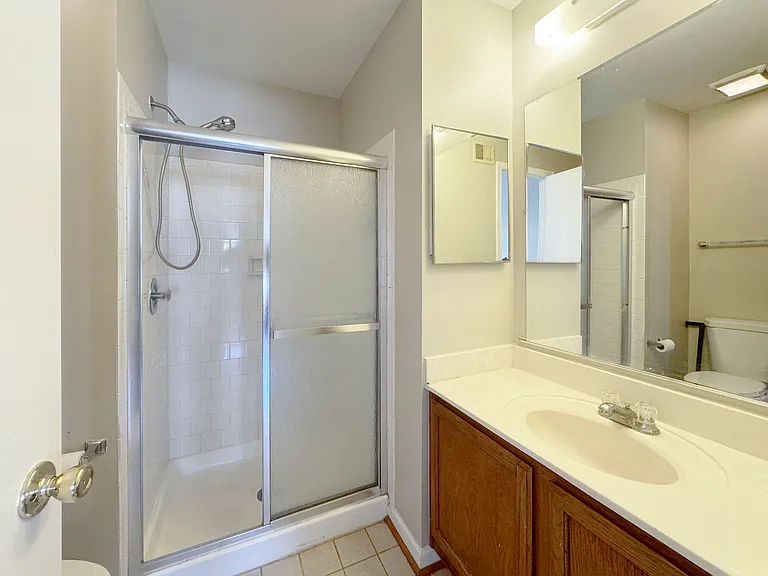 7419 Courtland Cir — Photo 15