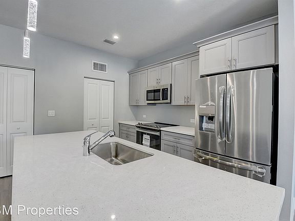 5th image of 2633 Frederick Blvd