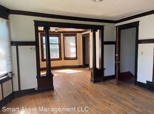 3206 N 9th St, Milwaukee, WI 53206