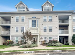 9060 Gracious End Ct UNIT 201, Columbia, MD 21046