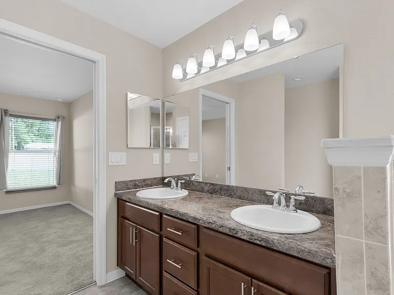 11302 SW 62nd Cir — Photo 22