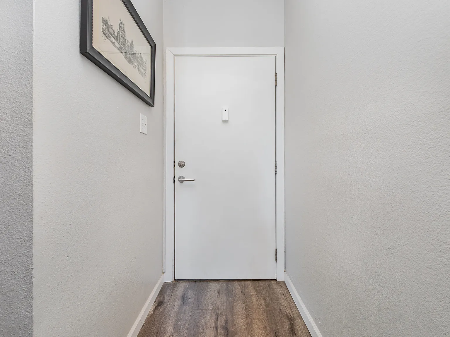 2 bed, 1034 sqft, $2,600 — Photo 4