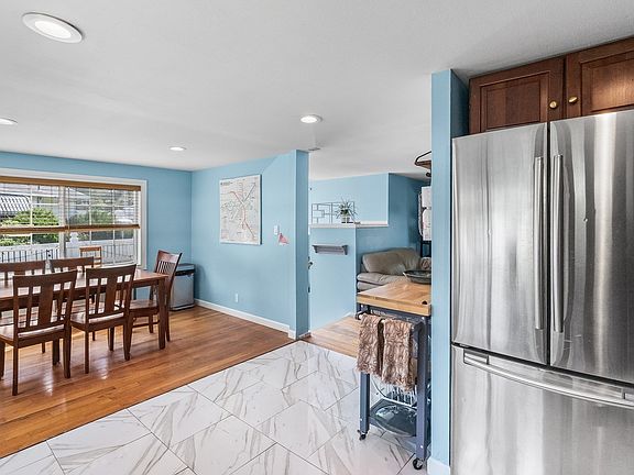 2nd image of 46 Stonehill Rd