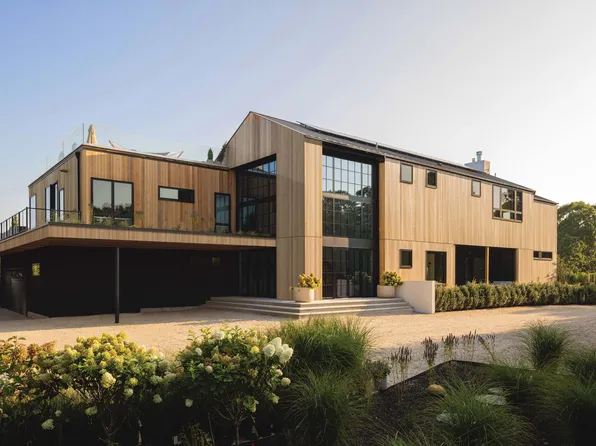 12 Tara Rd, Montauk, NY 11954