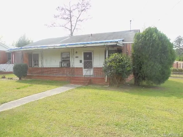 2813 Azalea Ave, Tuskegee Institute, AL 36088