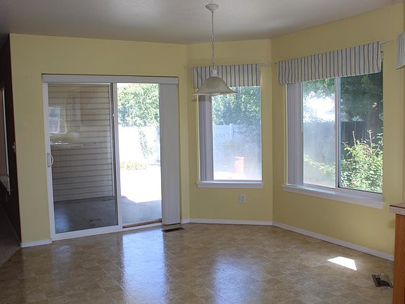4th image of 1470 Northern Pine Dr