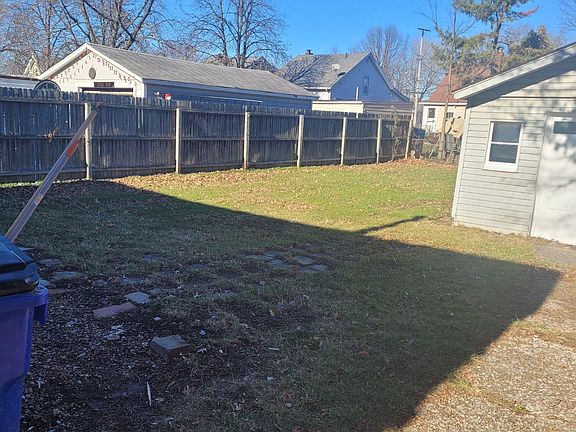 2nd image of 12512 Bennington Ave