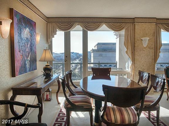 Dining Area South