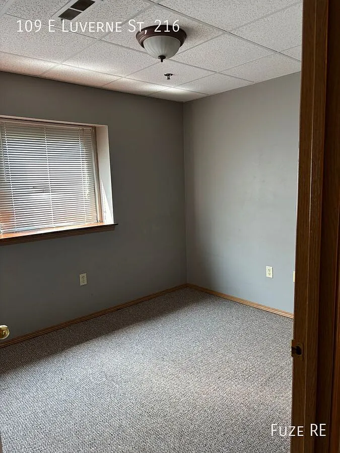 * $750 Off First Months Rent! * 3-Bedroom 1-Bathroom Apartment Available Now at City Centre Apart... — Photo 4