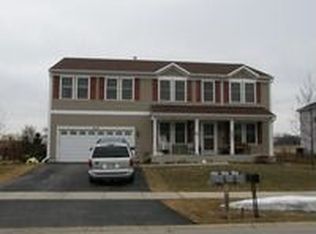 9401 Creekside Dr, Wonder Lake, IL 60097