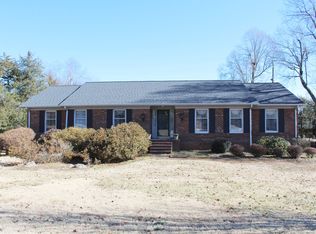 2036 Westover Ter, Burlington, NC 27215