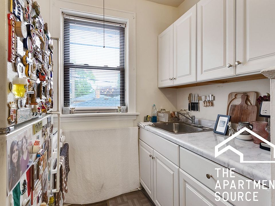 1st image of 3620 N Marshfield Ave APT 1C