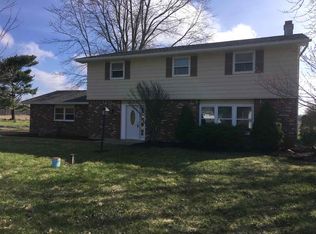 910 Georgian Dr, New Haven, IN 46774