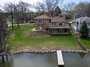 22152 120th St, Bristol, WI 53104