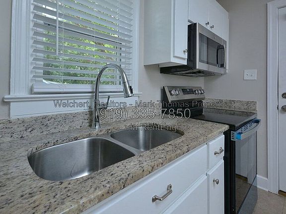 5th image of 2405 Albany St