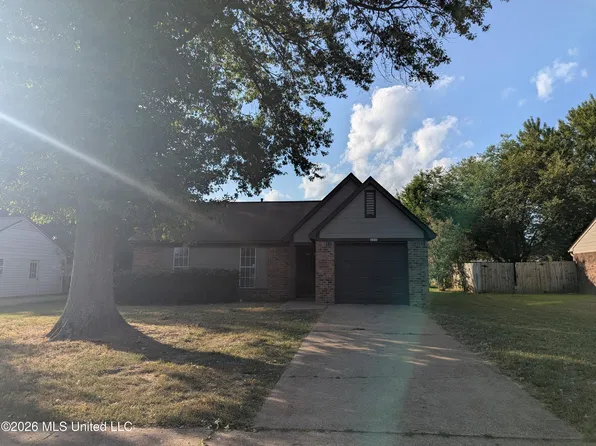 3815 Shadow Oaks Pkwy, Horn Lake, MS 38637