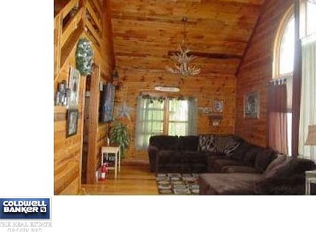 Warm and Comfy Livingroom