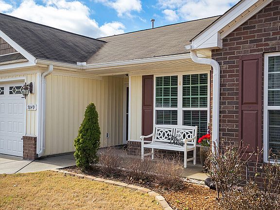 3rd image of 5049 Nokesville Cir