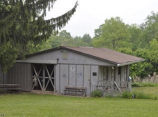 100 Silver Grove Rd, Hardyston, NJ 07460