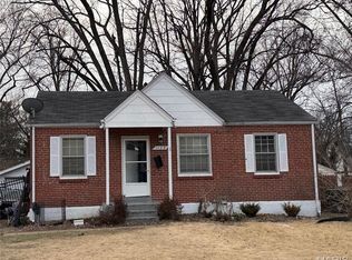 1195 Saint Mark Dr, Florissant, MO