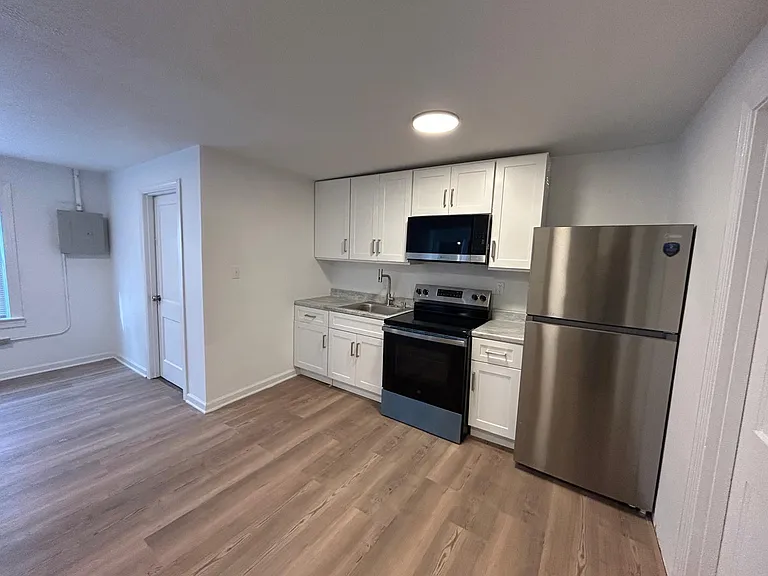 2916 Portland Ave #4 — Photo 1