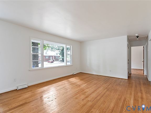 4th image of 1702 Brentwood Rd