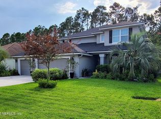 1052 Laurel Valley Dr, Orange Park, FL 32065