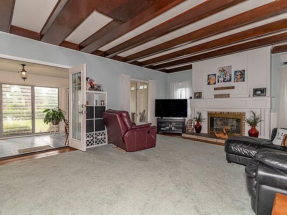 5th image of 6073 Chapel Rd
