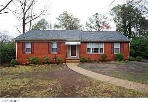 1st image of 1802 Briardale Ln