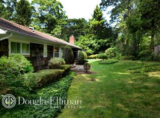 2 Buttonwood Dr, Dix Hills, NY 11746